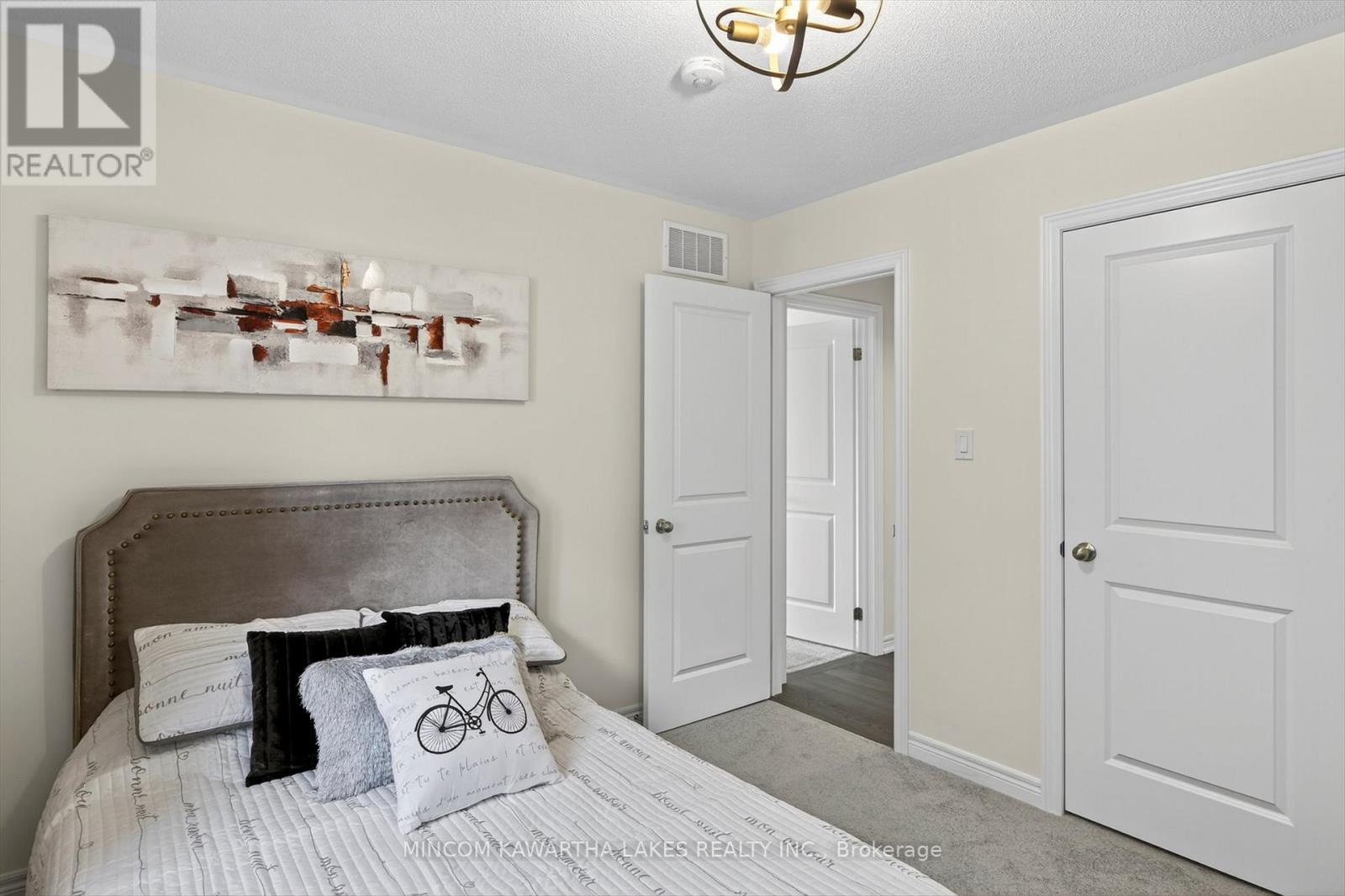 203 O'neil Street, Peterborough, Ontario  K9K 0H5 - Photo 32 - X12606202