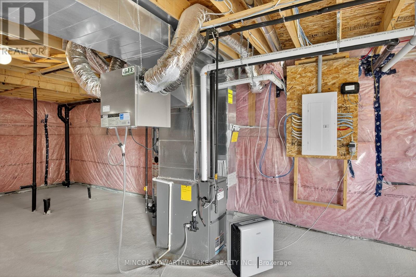 203 O'neil Street, Peterborough, Ontario  K9K 0H5 - Photo 43 - X12606202