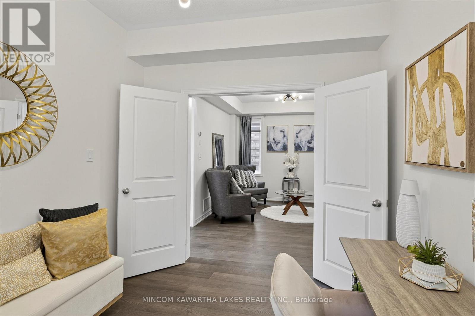 203 O'neil Street, Peterborough, Ontario  K9K 0H5 - Photo 8 - X12606202