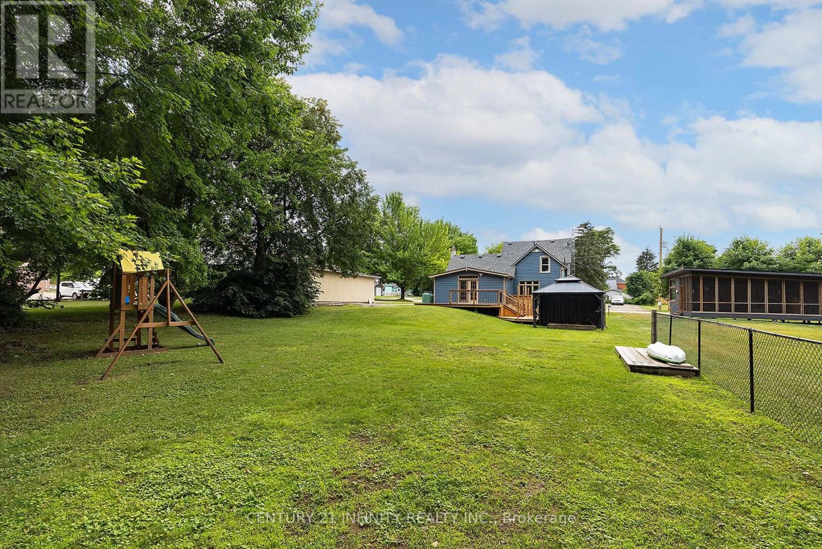 11 Campbell Street, Rideau Lakes, Ontario  K0G 1V0 - Photo 6 - X12606292