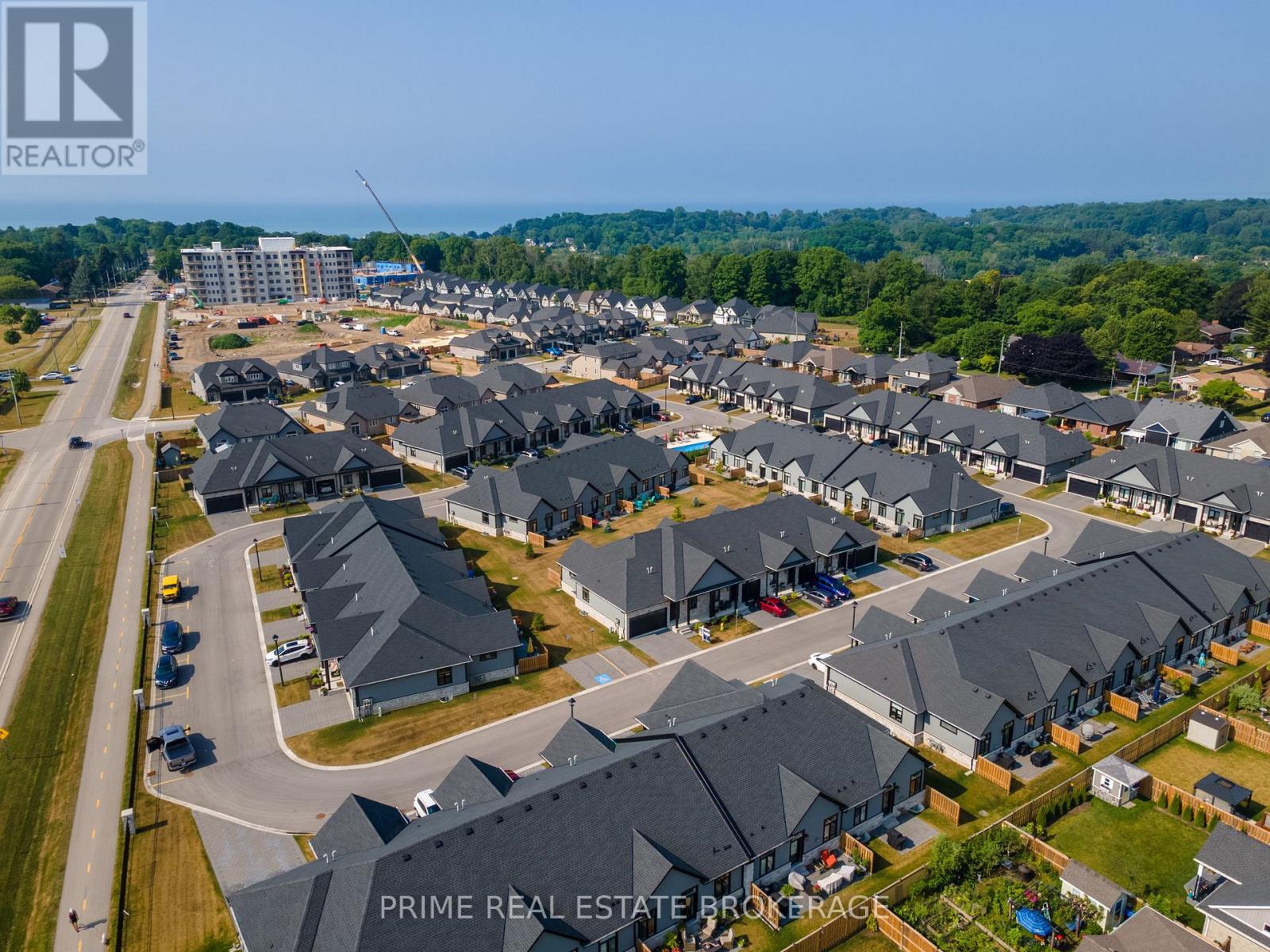 44 - 63 COMPASS TRAIL, Central Elgin, Ontario