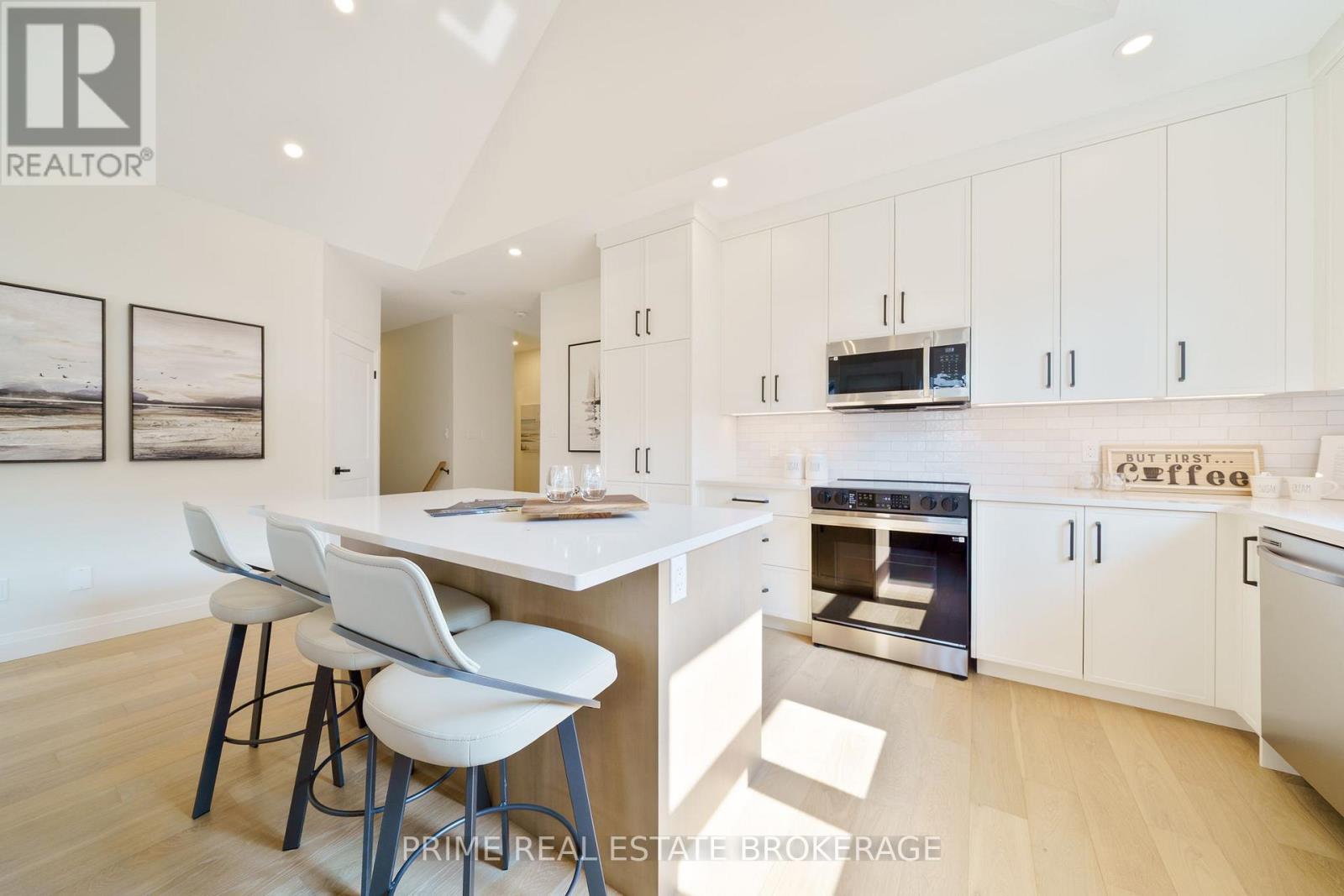 44 - 63 Compass Trail, Central Elgin, Ontario  N5L 0B4 - Photo 12 - X12606244