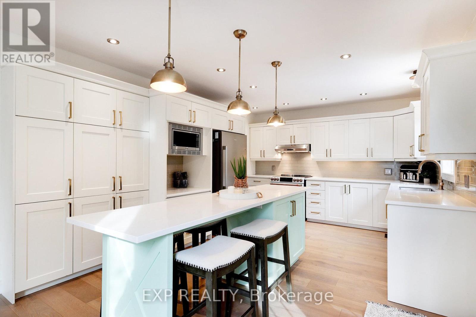 26 Thresher Avenue, Ottawa, Ontario  K2S 1X8 - Photo 10 - X12606212