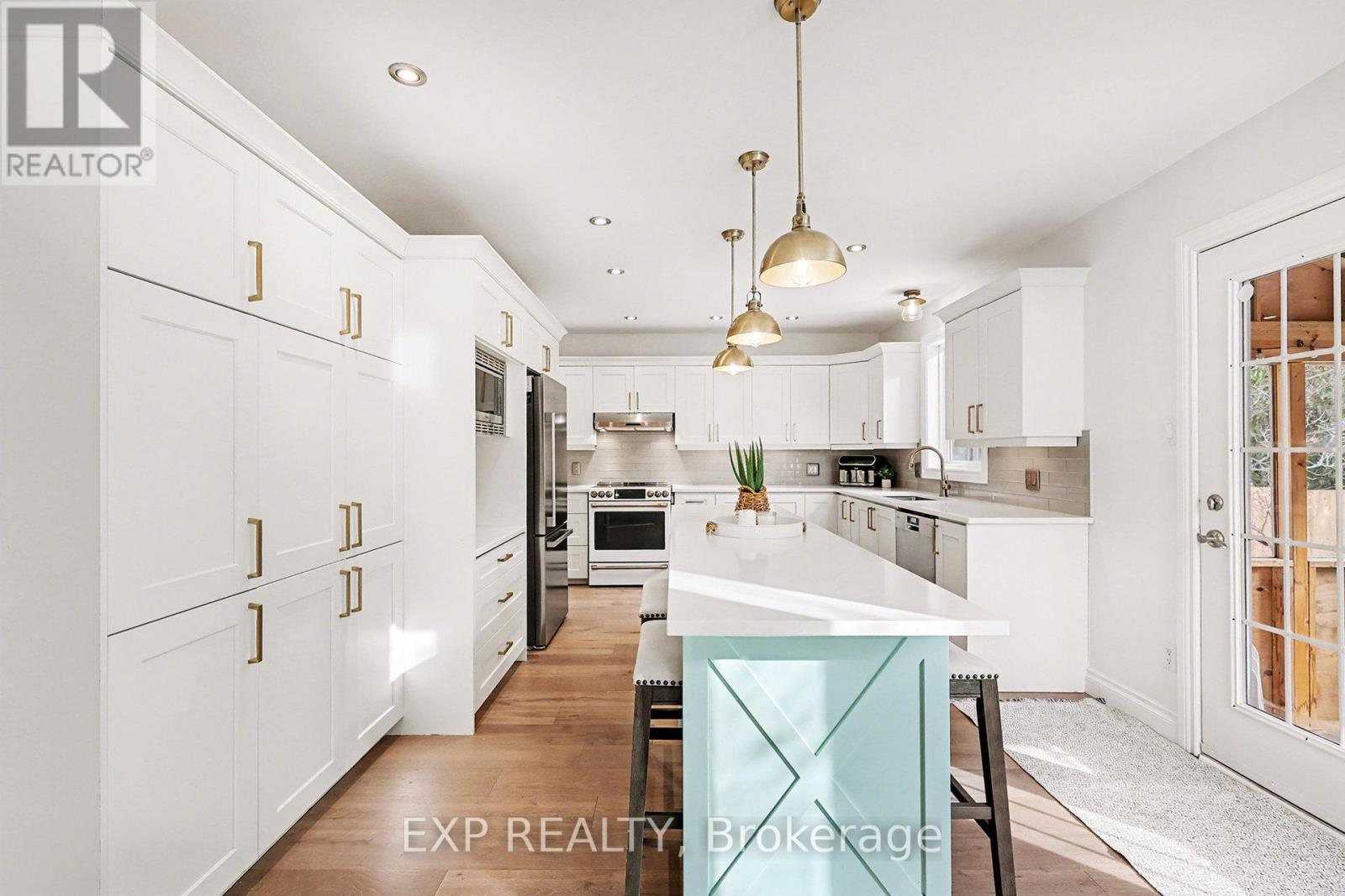 26 Thresher Avenue, Ottawa, Ontario  K2S 1X8 - Photo 11 - X12606212