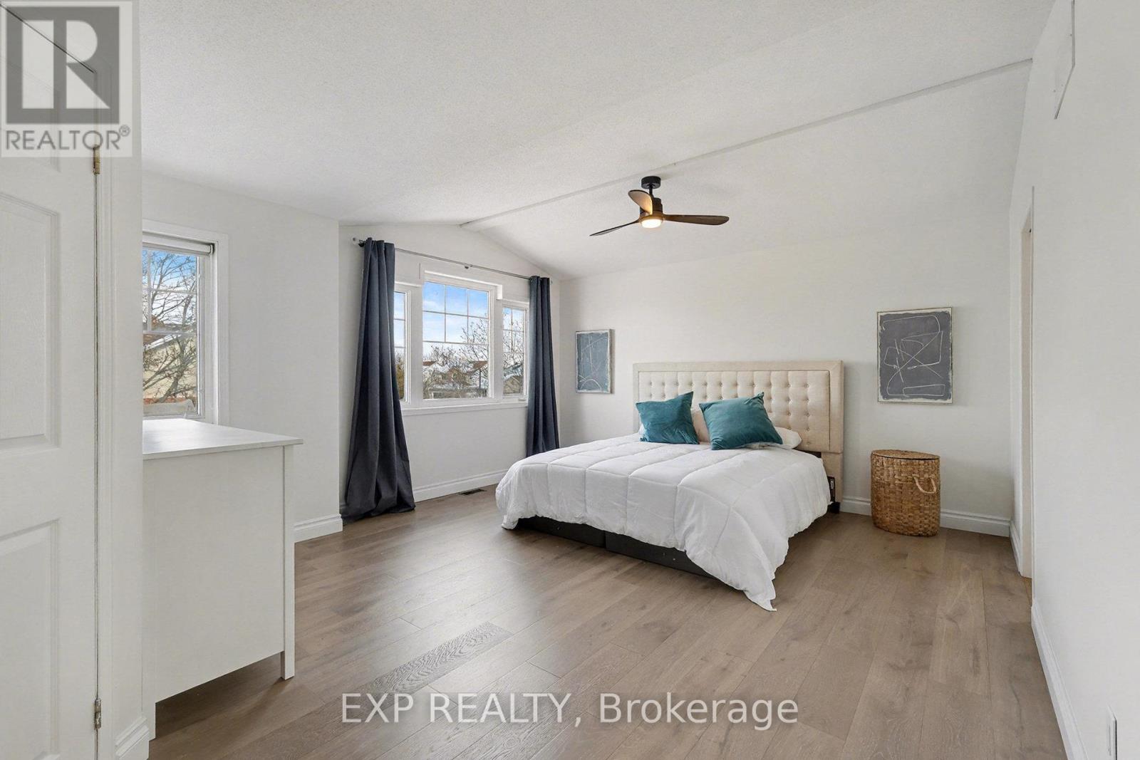 26 Thresher Avenue, Ottawa, Ontario  K2S 1X8 - Photo 21 - X12606212