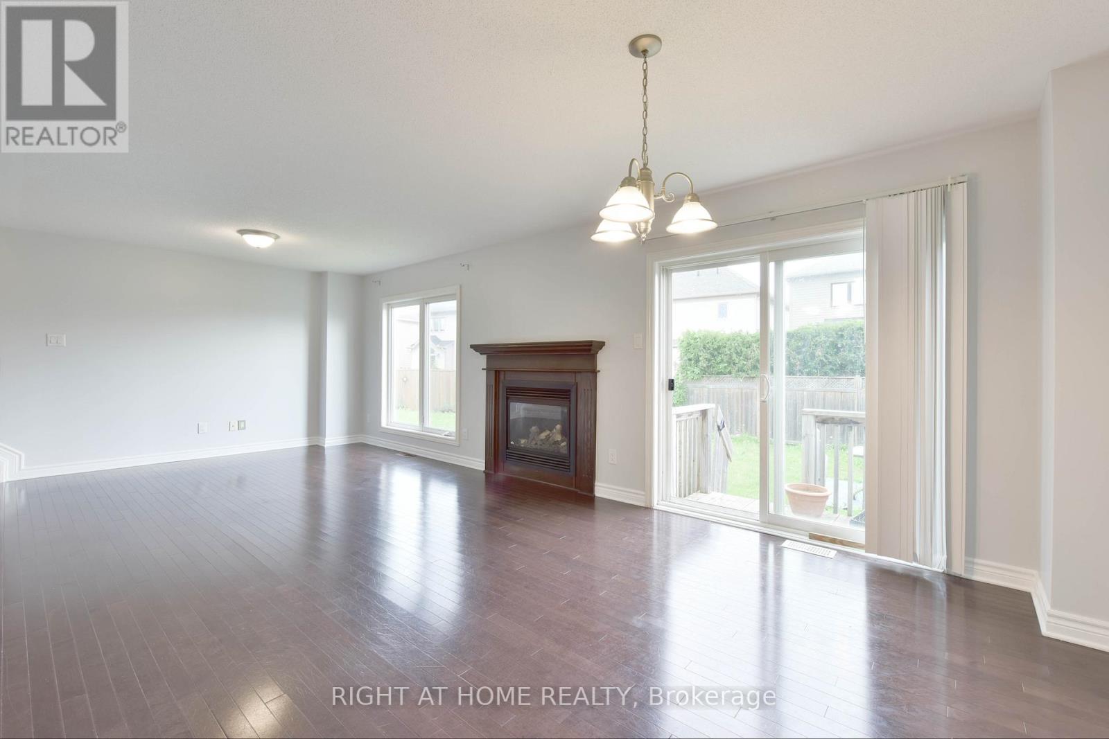 322 Brettonwood Ridge, Ottawa, Ontario  K2T 0H8 - Photo 12 - X12606322