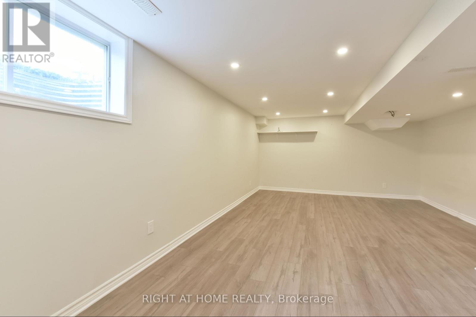 322 Brettonwood Ridge, Ottawa, Ontario  K2T 0H8 - Photo 25 - X12606322