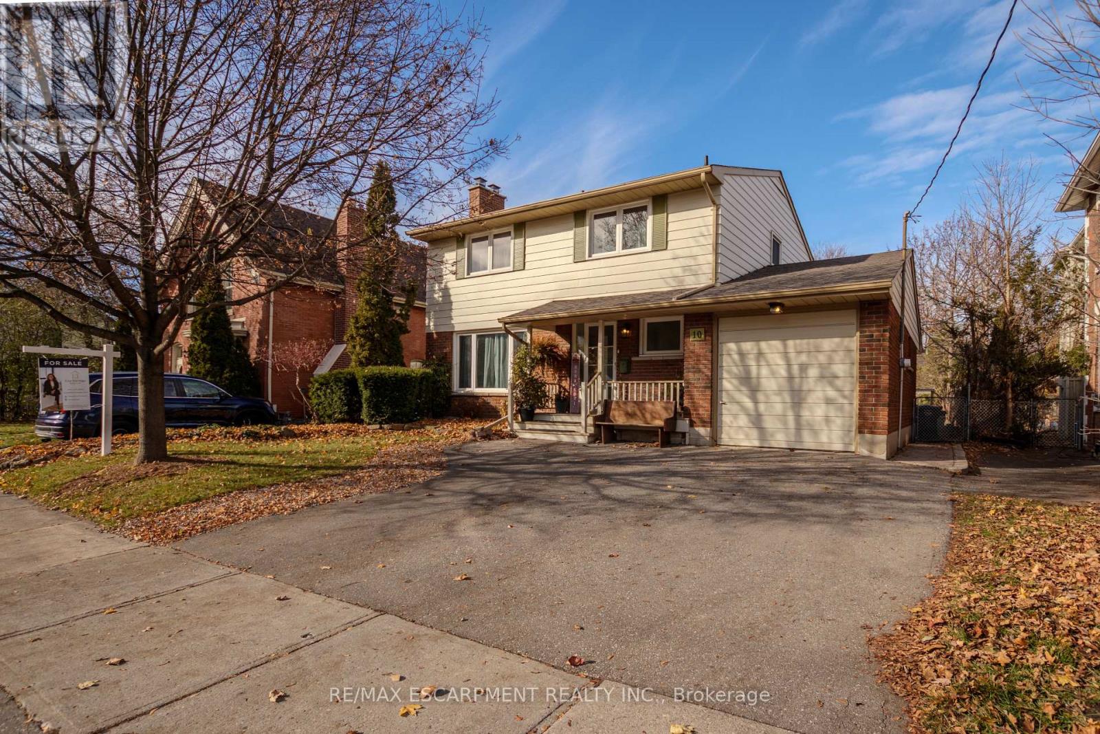 10 ALEXANDER STREET, Brampton, Ontario