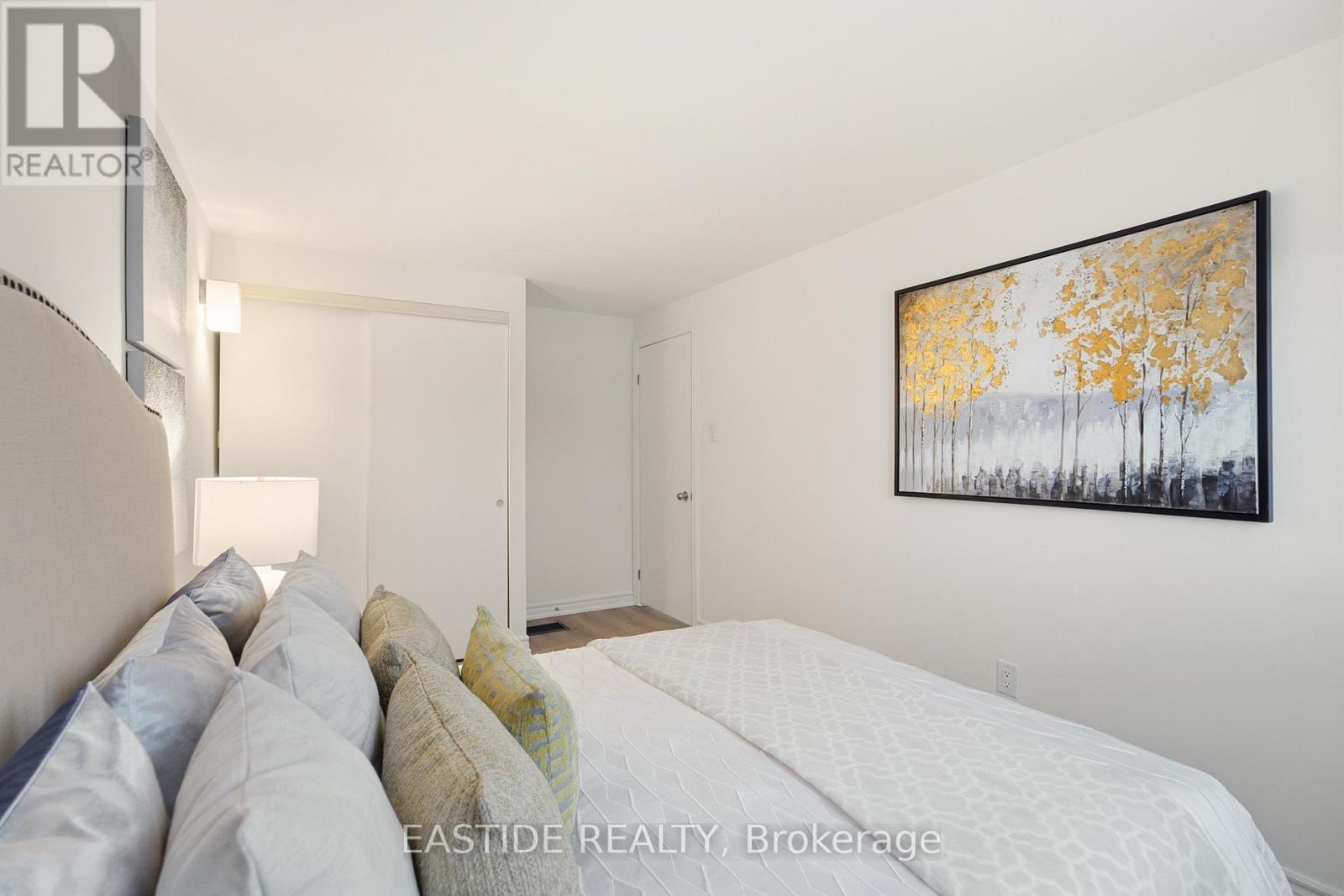 2909 Salerno Crescent, Mississauga, Ontario  L5N 1T3 - Photo 28 - W12603498