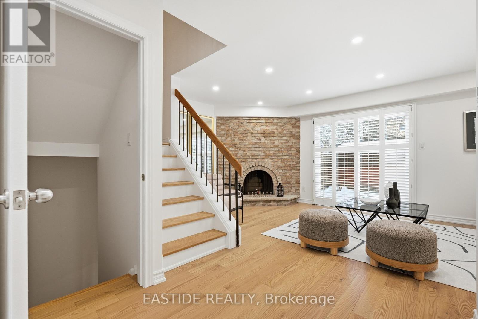 2909 Salerno Crescent, Mississauga, Ontario  L5N 1T3 - Photo 35 - W12603498