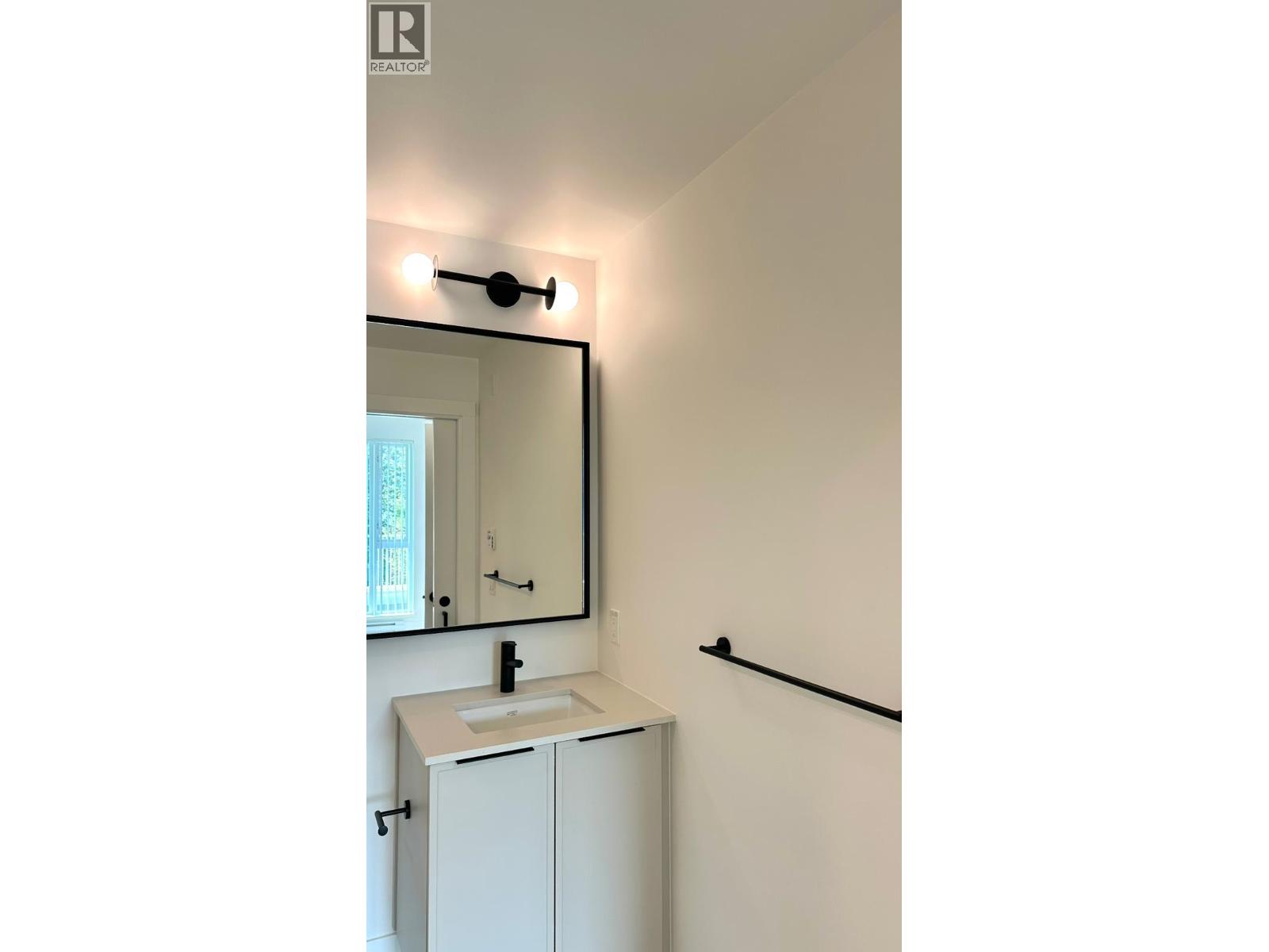 308 3015 Murray Street, Port Moody, British Columbia  V3H 1X3 - Photo 9 - R3072297