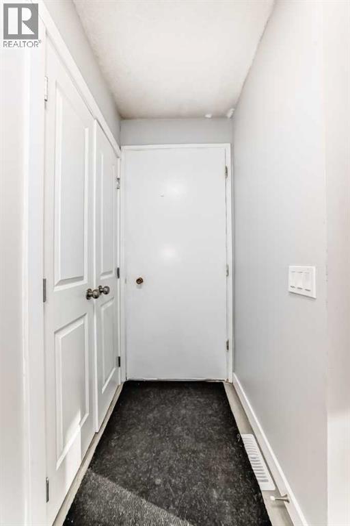 3429 33a Avenue Se, Calgary, Alberta  T2B 0k5 - Photo 7 - A2273161