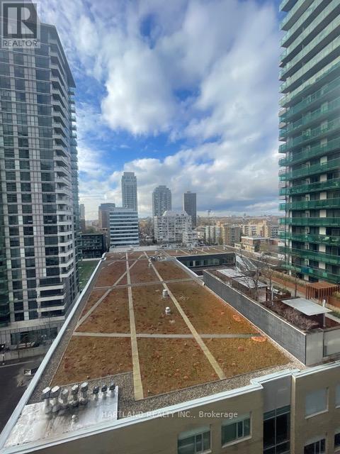 1110 - 65 Broadway Avenue, Toronto, Ontario  M4P 1T9 - Photo 13 - C12606274