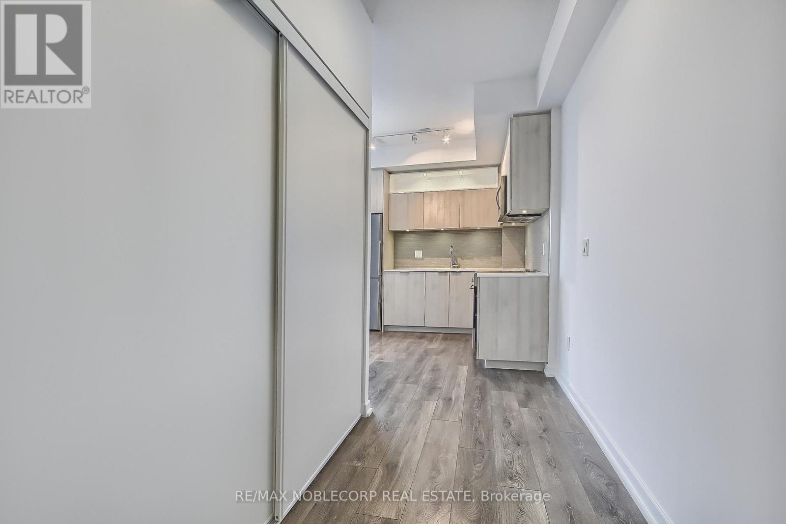 610 - 50 Forest Manor Road, Toronto, Ontario  M5J 1M6 - Photo 10 - C12606320