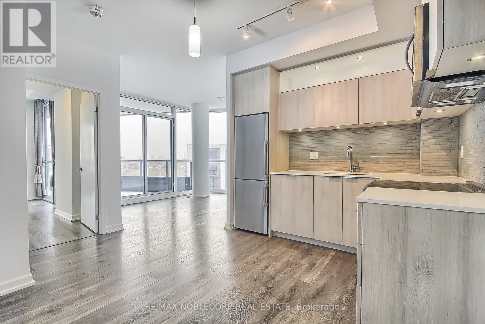 610 - 50 Forest Manor Road, Toronto, Ontario  M5J 1M6 - Photo 16 - C12606320