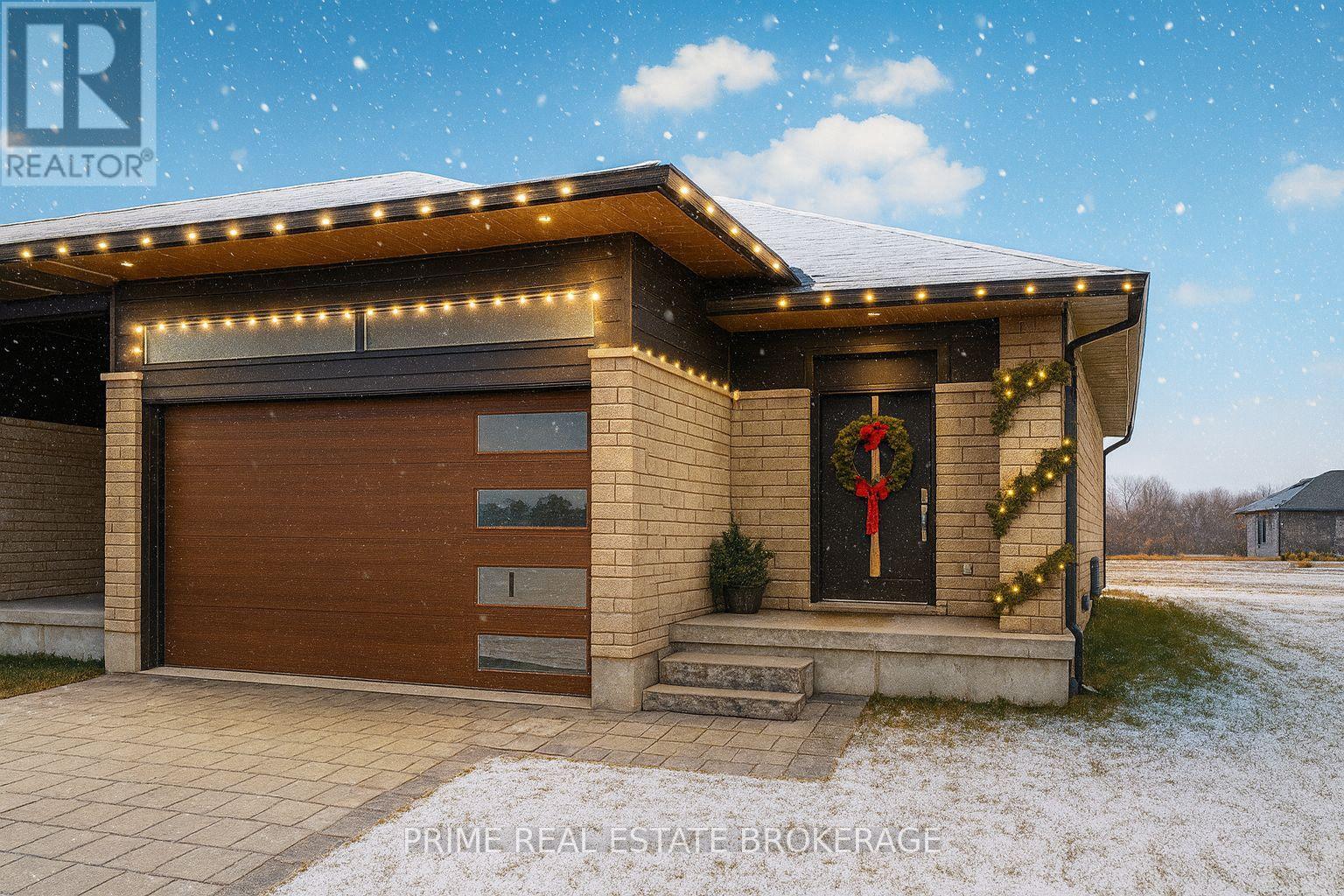 55 - 2 COASTAL CRESCENT, Lambton Shores, Ontario