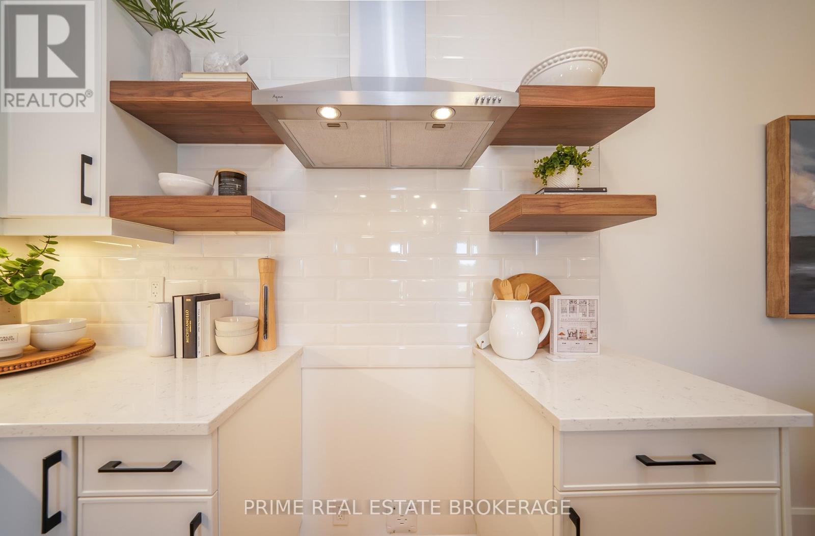 55 - 2 Coastal Crescent, Lambton Shores, Ontario  N0M 1T0 - Photo 15 - X12443222