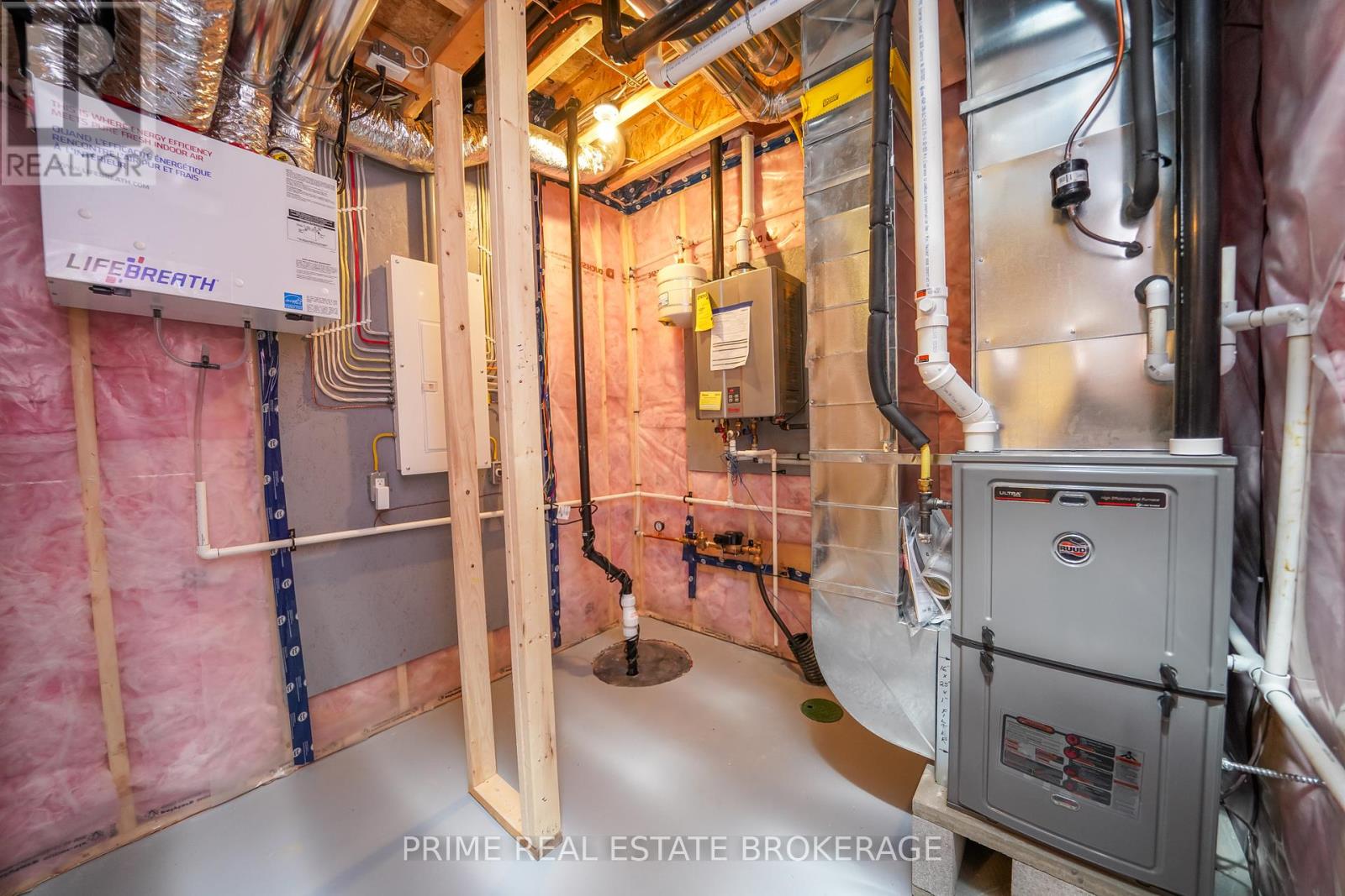 55 - 2 Coastal Crescent, Lambton Shores, Ontario  N0M 1T0 - Photo 45 - X12443222