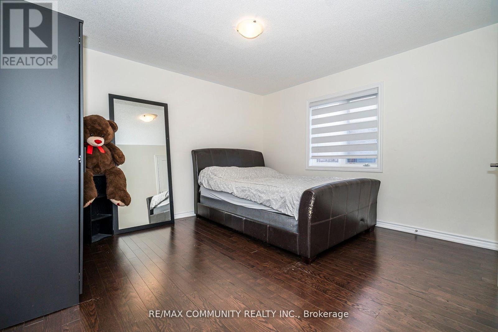 11 Northern Breeze Crescent, Whitby, Ontario  L1R 0P4 - Photo 34 - E12606160