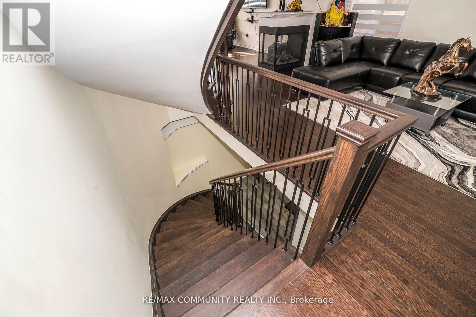 11 Northern Breeze Crescent, Whitby, Ontario  L1R 0P4 - Photo 36 - E12606160