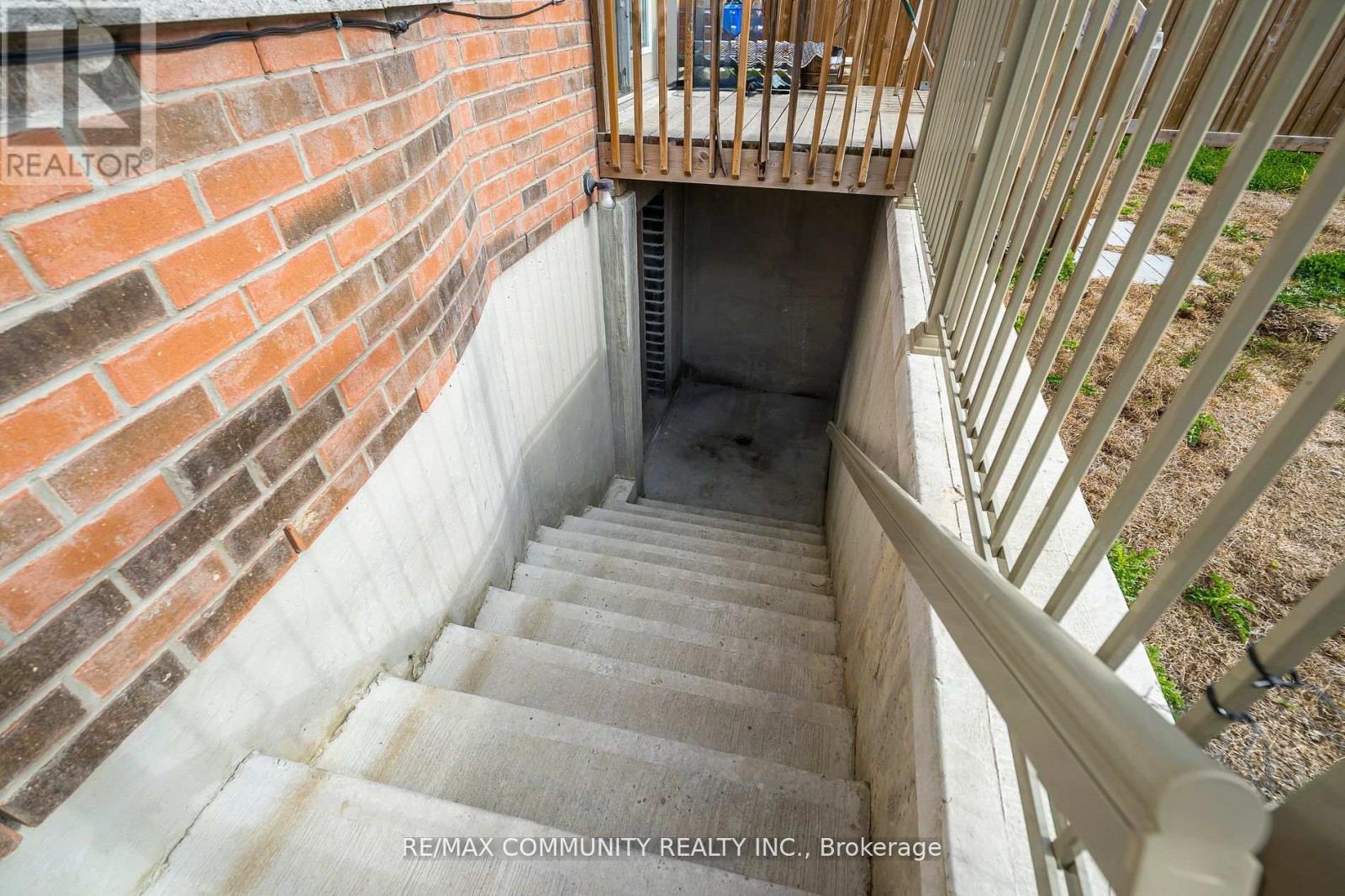 11 Northern Breeze Crescent, Whitby, Ontario  L1R 0P4 - Photo 40 - E12606160