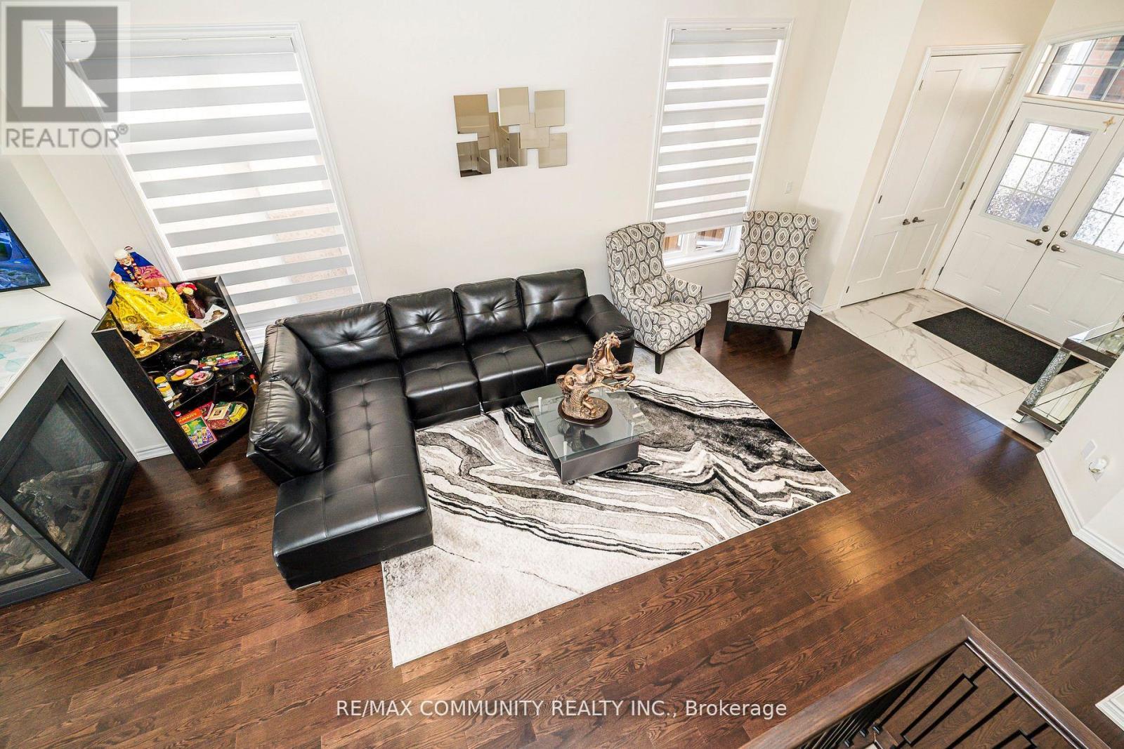 11 Northern Breeze Crescent, Whitby, Ontario  L1R 0P4 - Photo 9 - E12606160