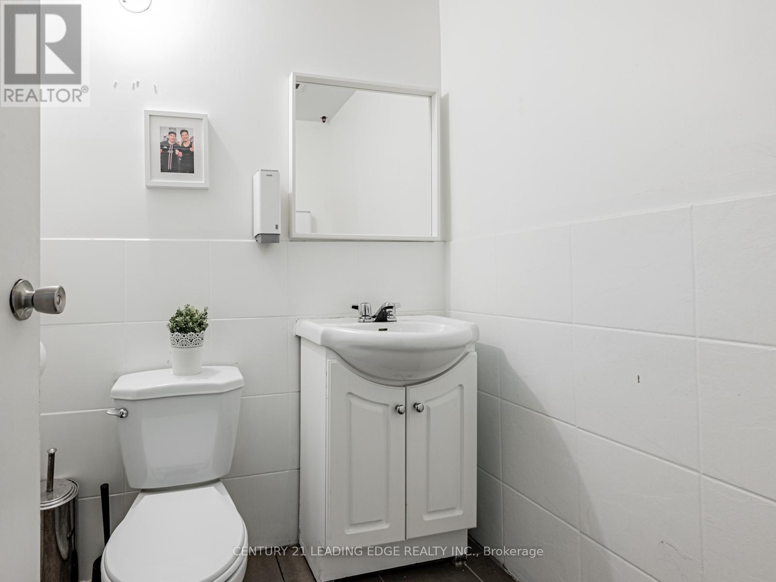 19 Dickens Street, Toronto, Ontario  M4M 1T8 - Photo 26 - E12606262