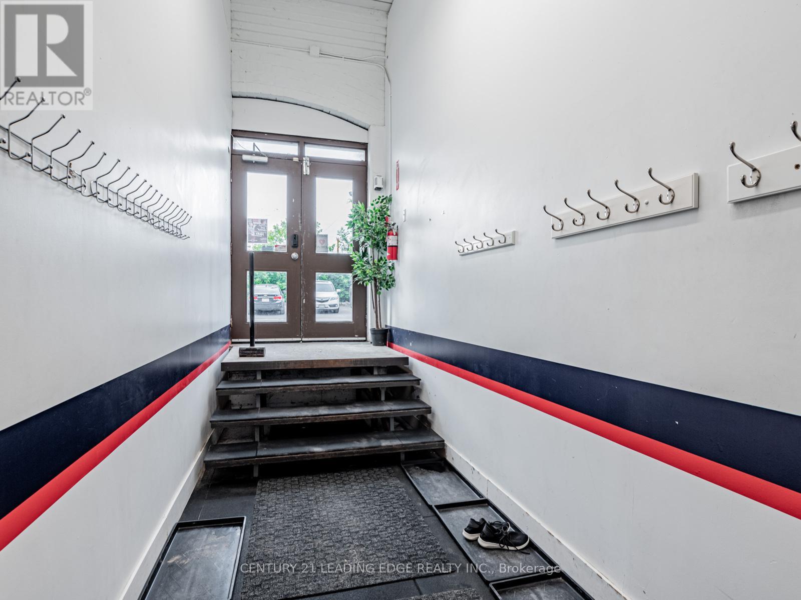 19 Dickens Street, Toronto, Ontario  M4M 1T8 - Photo 6 - E12606262