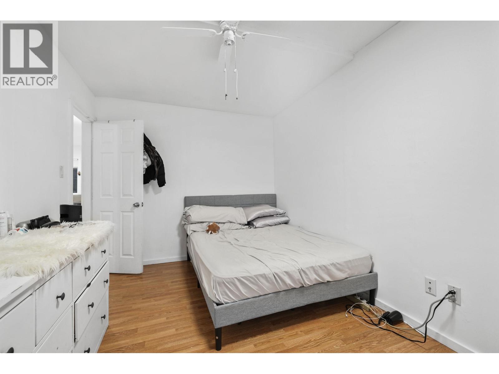 2316 Nanaimo Street, Vancouver, British Columbia  V5N 5E3 - Photo 11 - R3070075