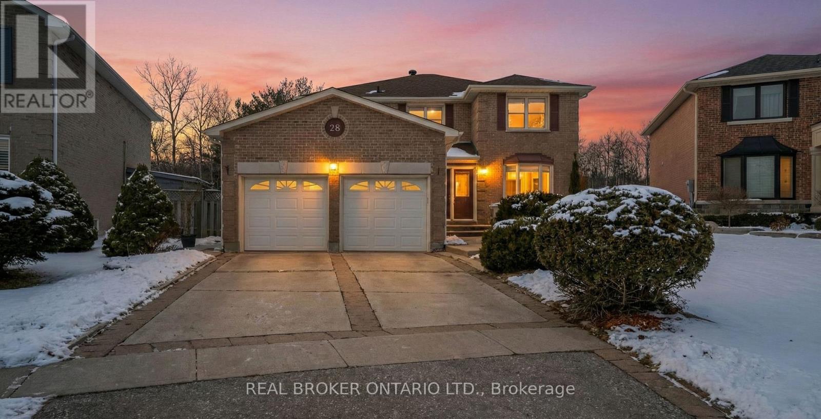 28 BLYTH STREET W, Richmond Hill, Ontario