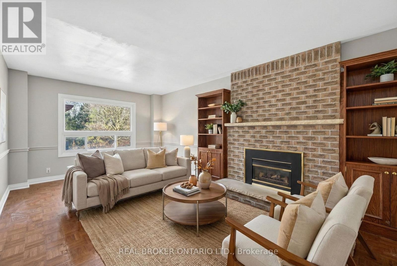 28 Blyth Street W, Richmond Hill, Ontario  L4E 2Y1 - Photo 6 - N12606184