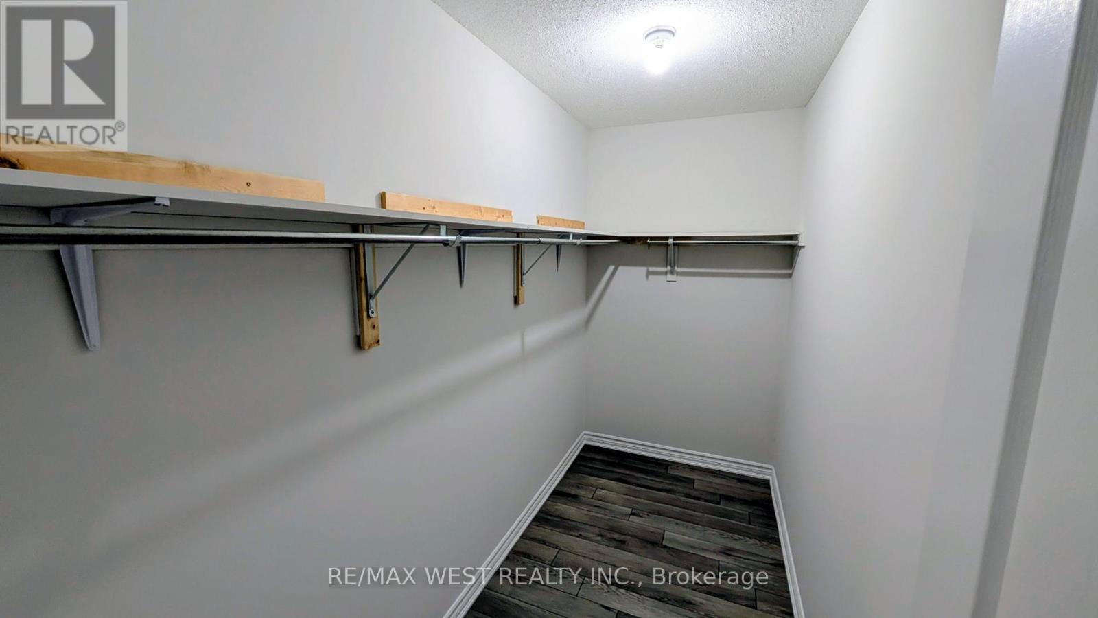 10 Moore's Court, Markham, Ontario  L6B 0V6 - Photo 13 - N12606206