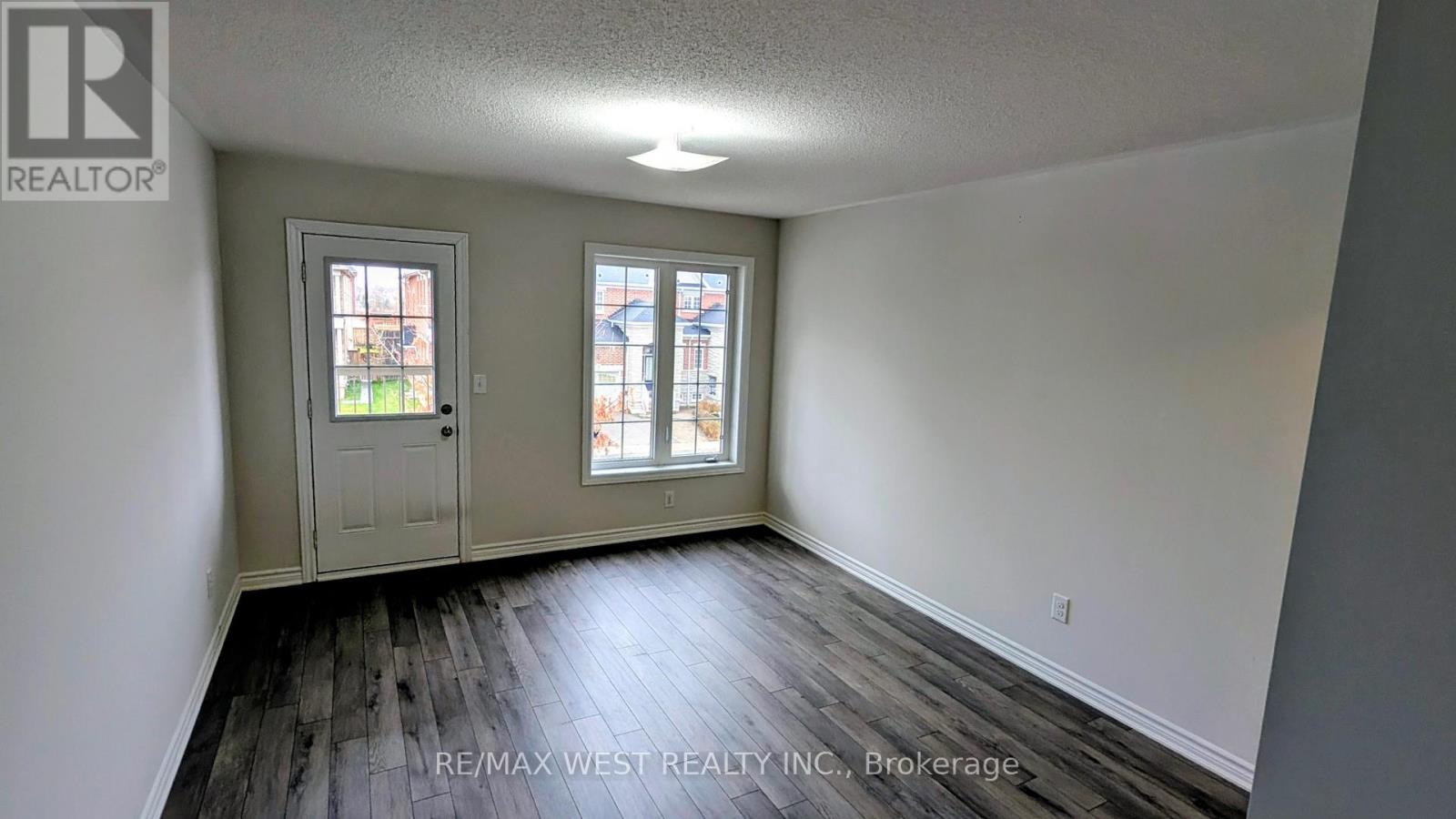 10 Moore's Court, Markham, Ontario  L6B 0V6 - Photo 17 - N12606206