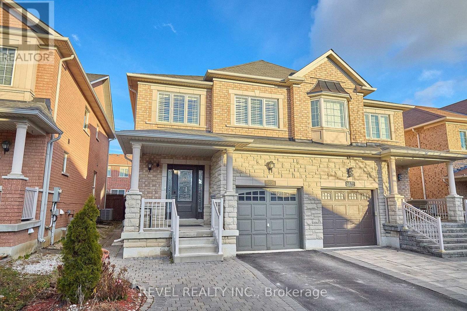 35 MANORDALE CRESCENT, Vaughan, Ontario