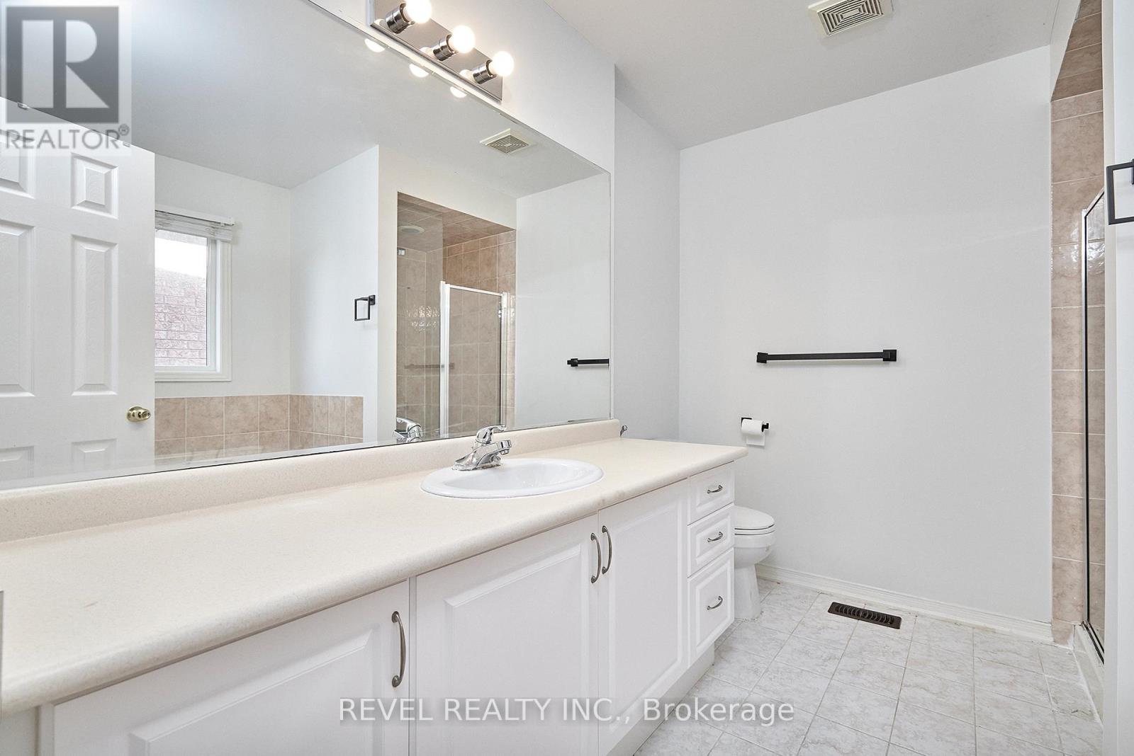 35 Manordale Crescent, Vaughan, Ontario  L4H 0T6 - Photo 17 - N12606264