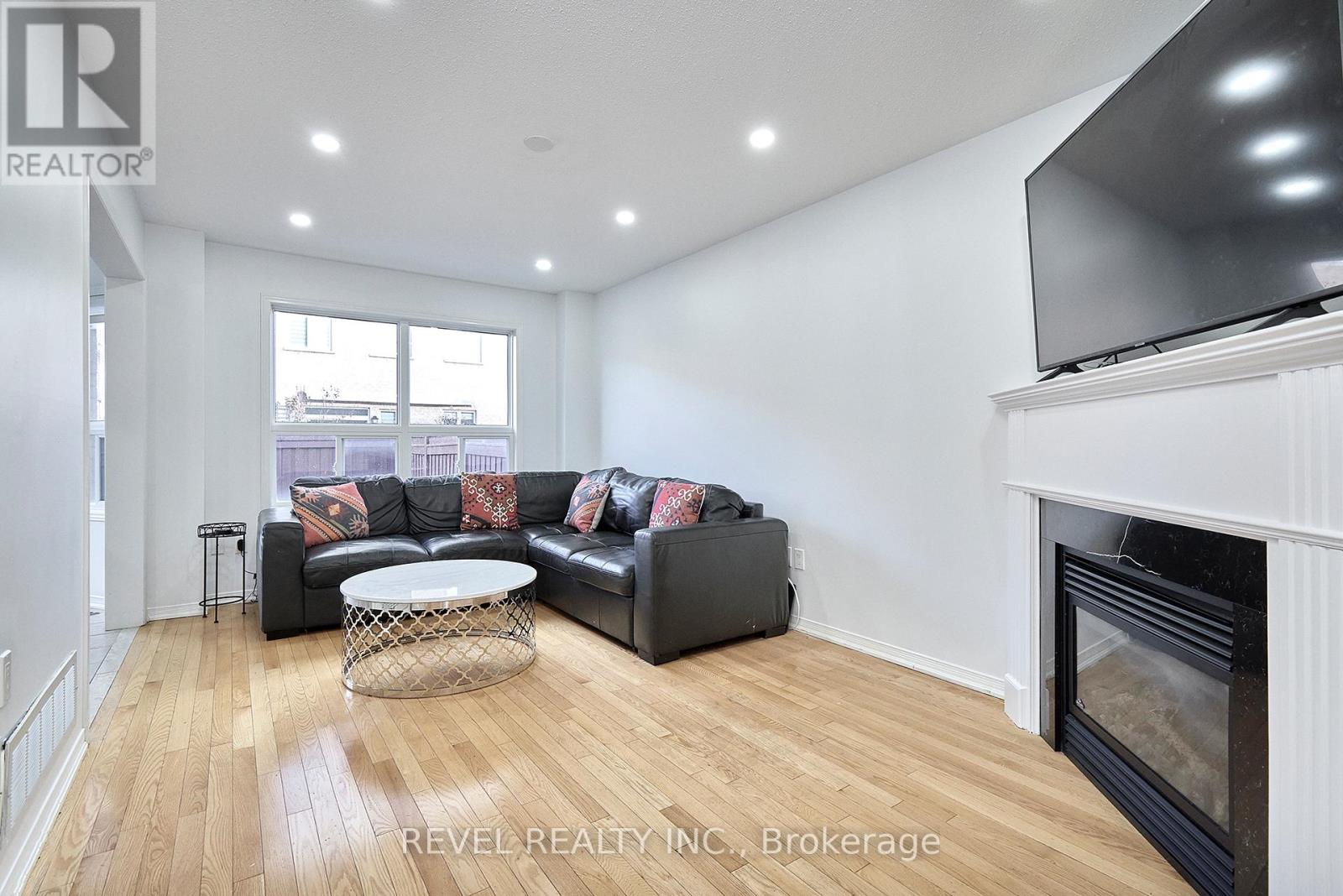 35 Manordale Crescent, Vaughan, Ontario  L4H 0T6 - Photo 8 - N12606264