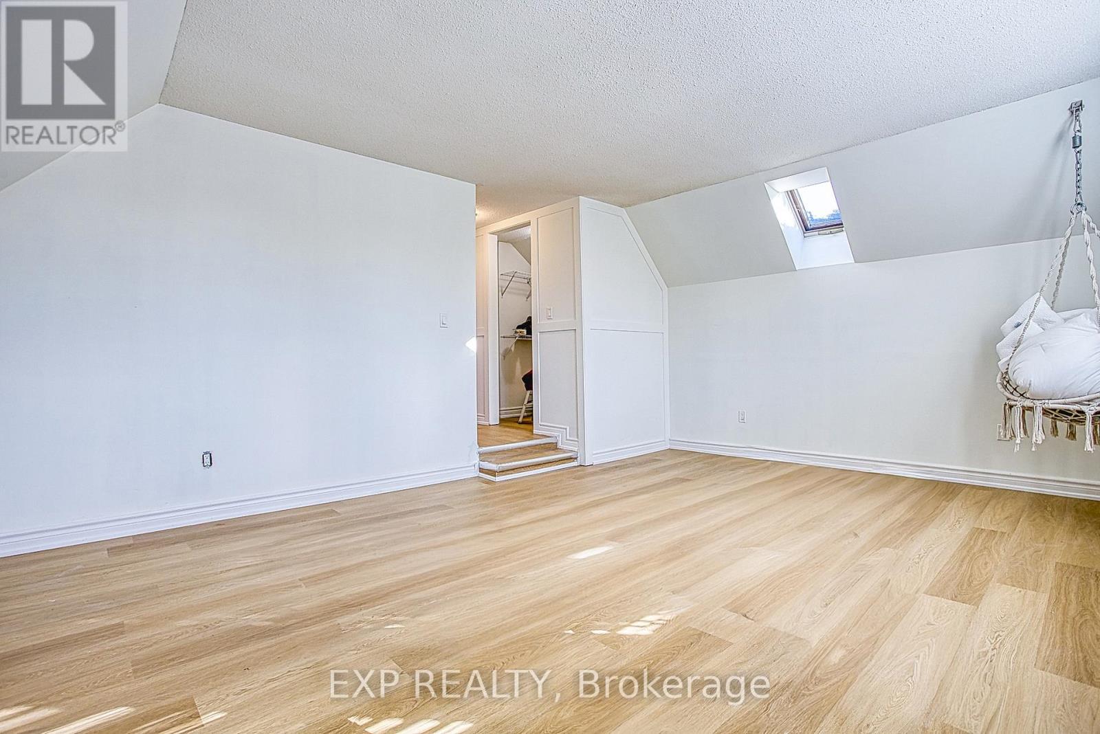 1173 Bridlewood Trail, Oakville, Ontario  L6M 2L3 - Photo 21 - W12514462