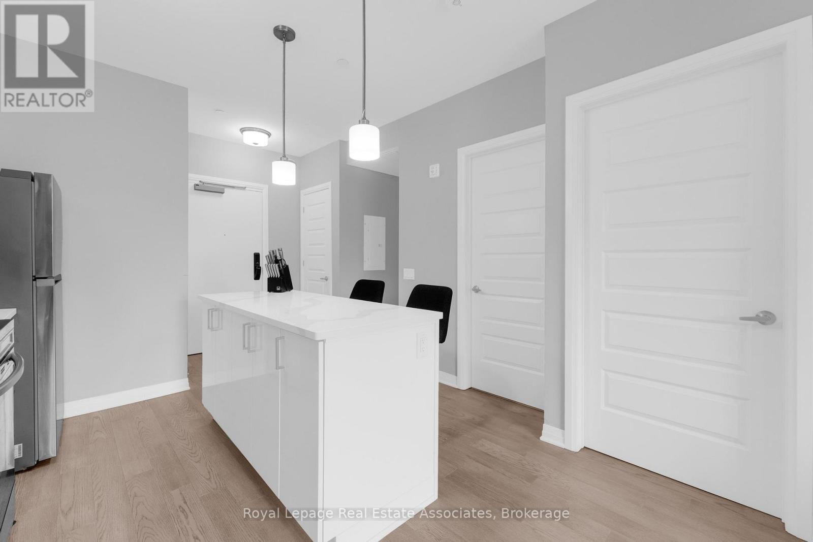 216 - 470 Gordon Krantz Avenue, Milton, Ontario  L9T 2X5 - Photo 7 - W12601954