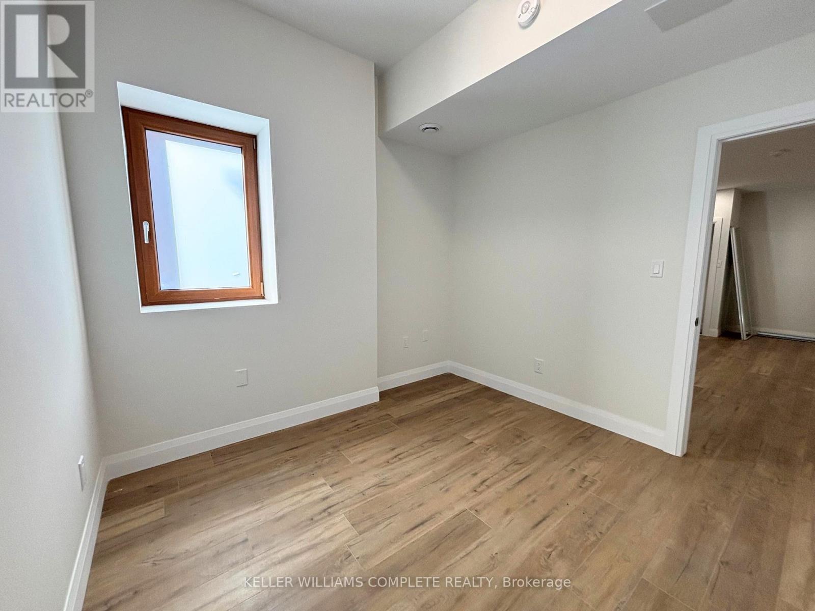 5 - 6 Caithness Street E, Haldimand, Ontario  N3W 1B7 - Photo 5 - X12544382