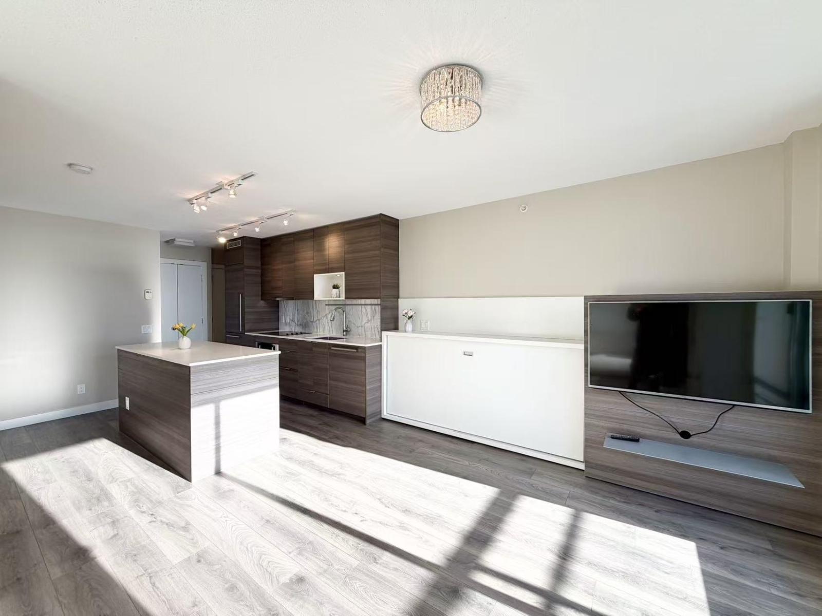 13398 104 Avenue, Surrey, British Columbia  V3T 1V6 - Photo 1 - R3072544