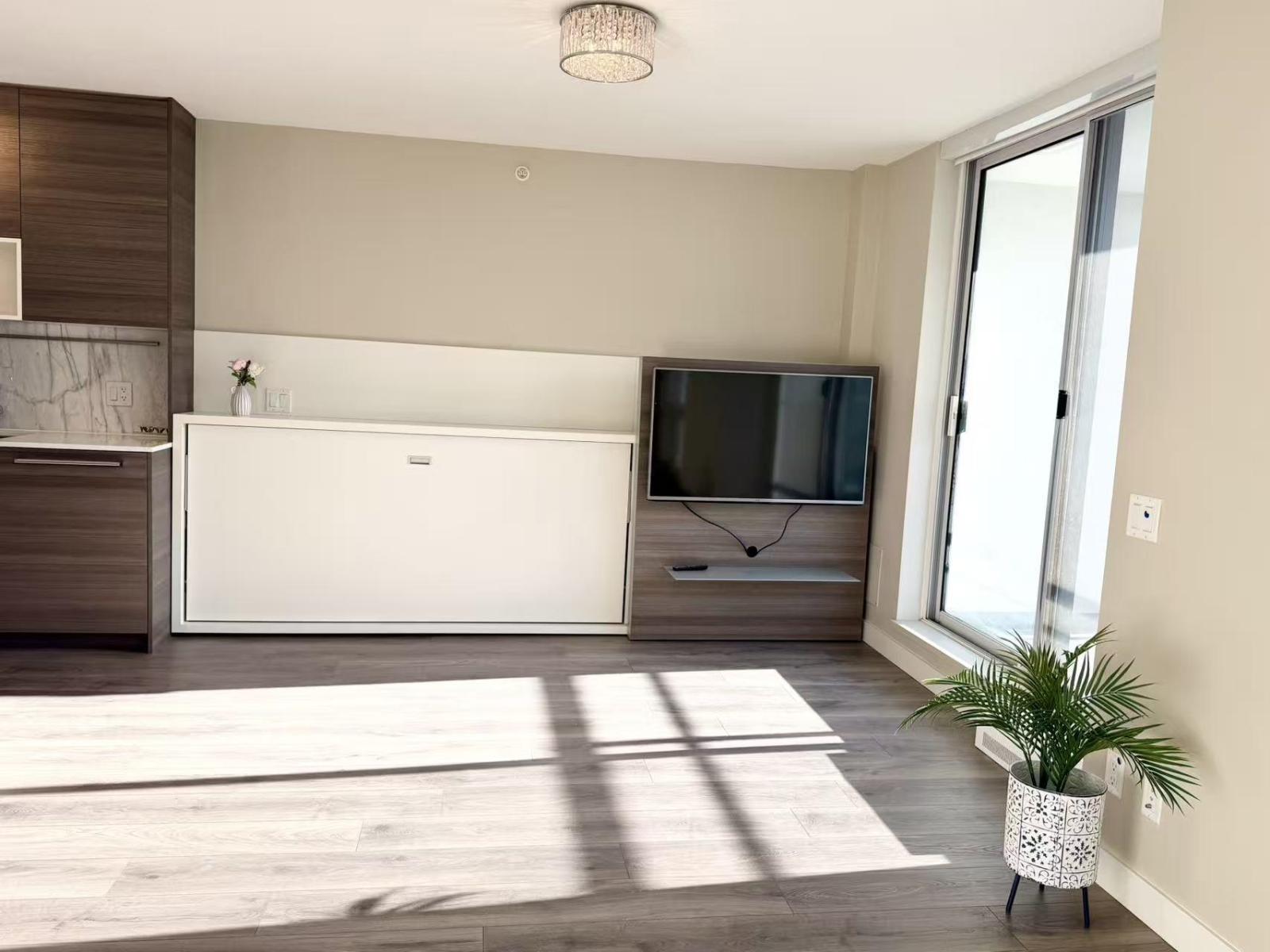 13398 104 Avenue, Surrey, British Columbia  V3T 1V6 - Photo 2 - R3072544