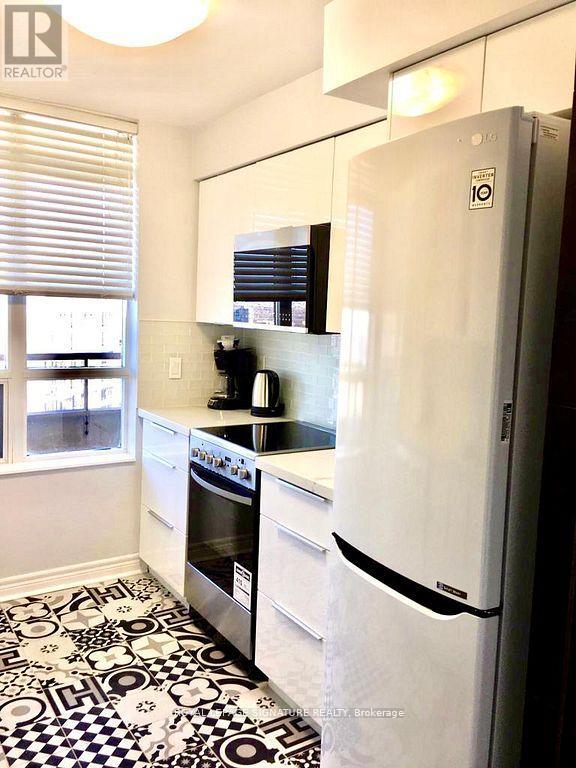 3306 - 310 Burnhamthorpe Road W, Mississauga, Ontario  L5B 4P9 - Photo 18 - W12606158