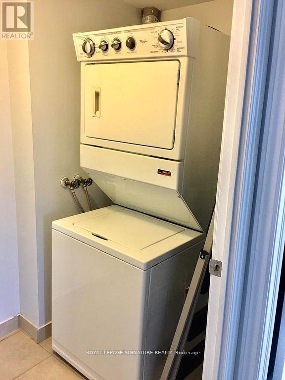 3306 - 310 Burnhamthorpe Road W, Mississauga, Ontario  L5B 4P9 - Photo 8 - W12606158