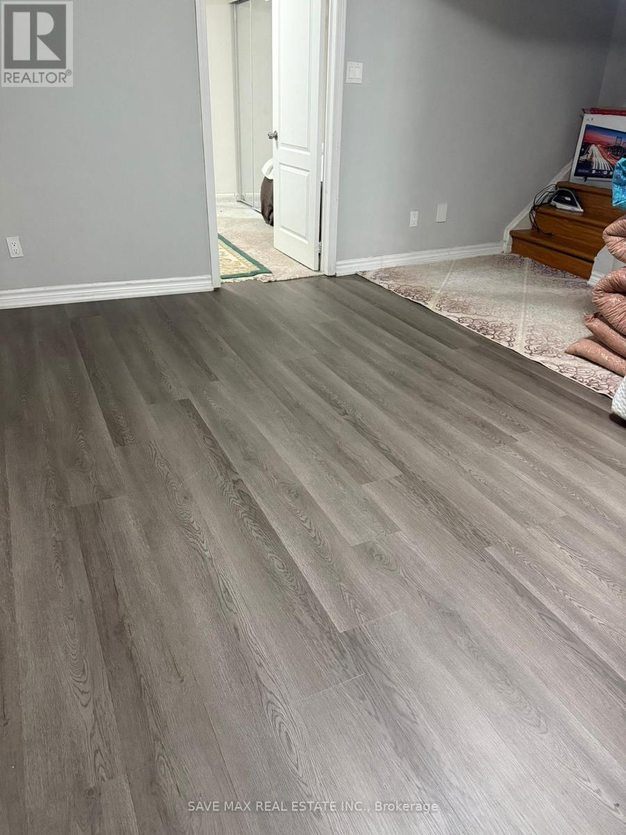 Bsmnt - 2357 Avongate Drive, Mississauga, Ontario  L5C 2X7 - Photo 13 - W12606188