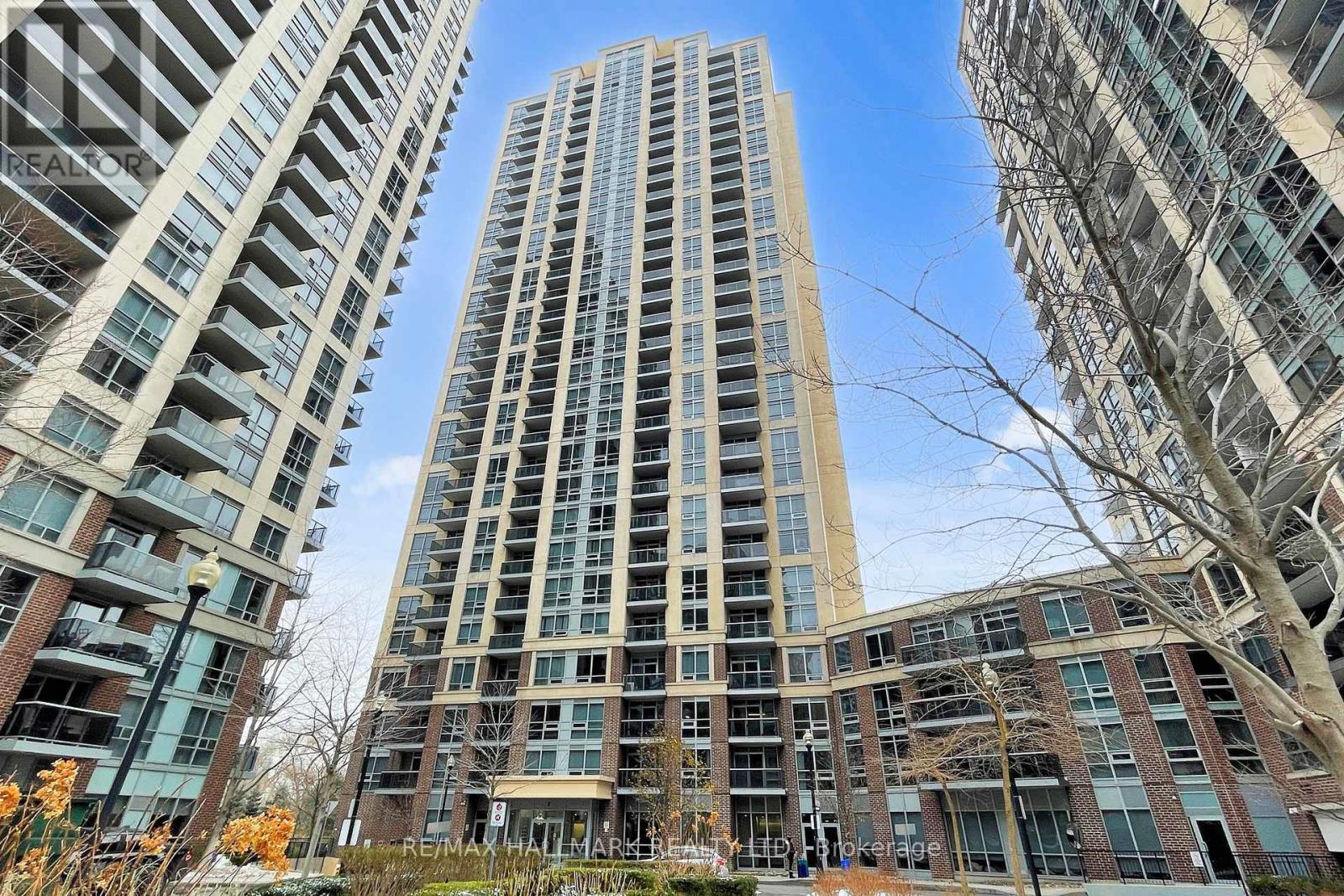 1002 - 3 Michael Power Place, Toronto, Ontario M9A 0A2 - Photo 2 - W12606216