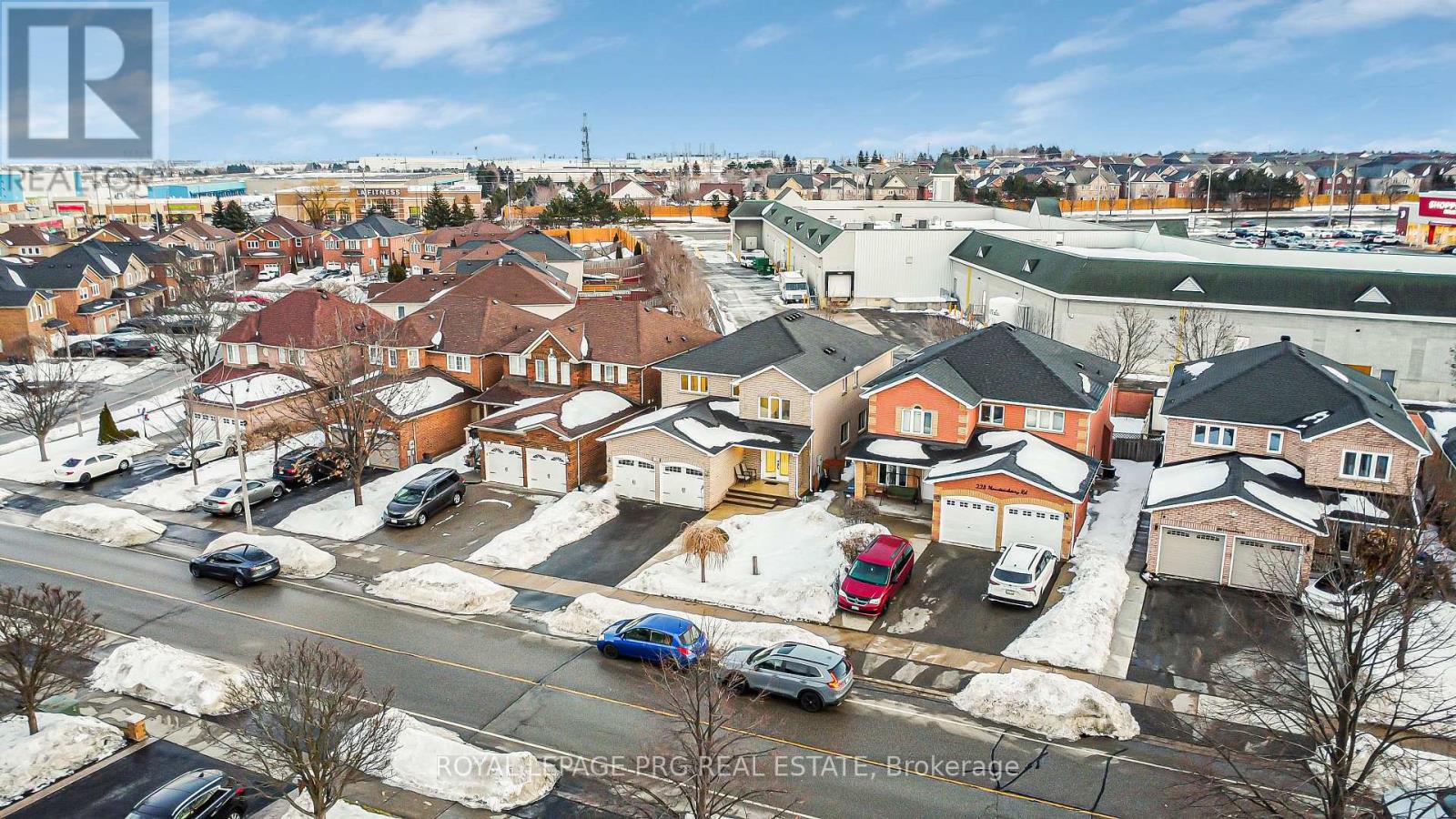 226 Mountainberry Road, Brampton, Ontario  L6R 1W3 - Photo 2 - W12606220