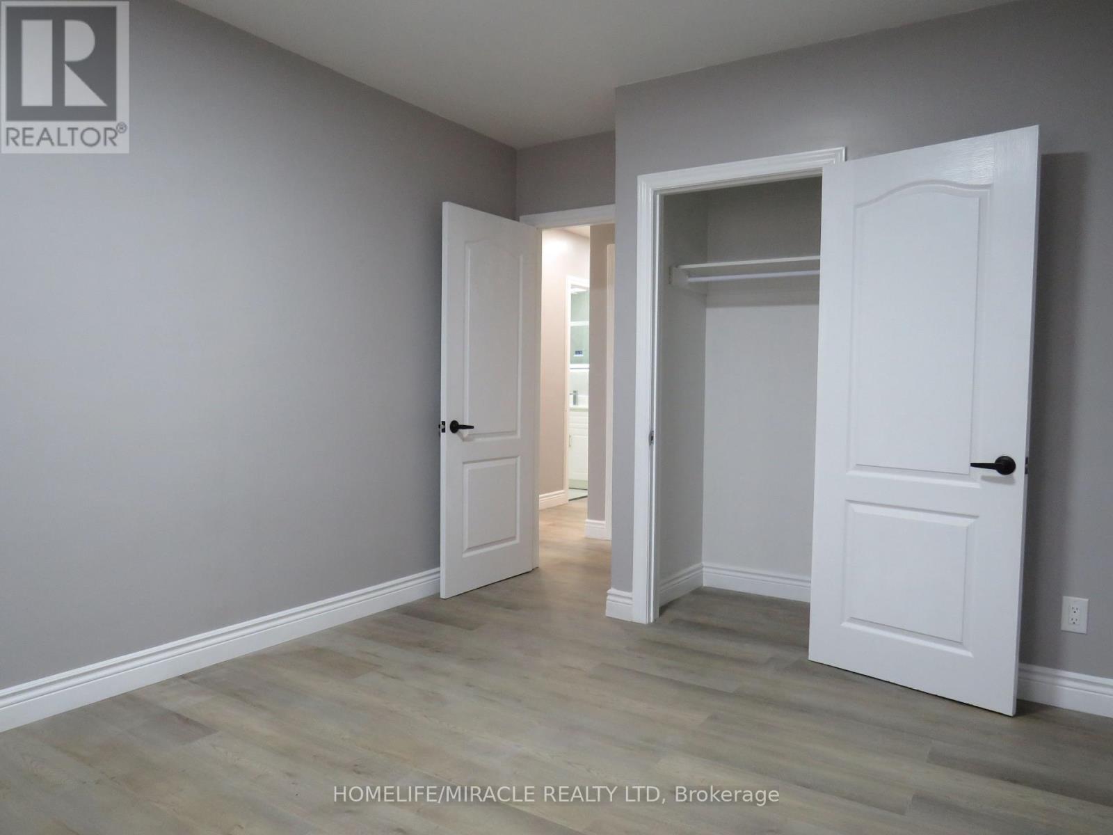 18 Rubydale Gardens, Toronto, Ontario  M9L 1B9 - Photo 32 - W12606232