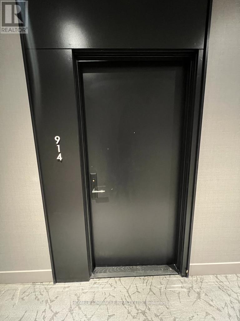 914 - 270 DUFFERIN STREET, Toronto, Ontario