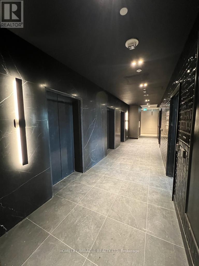 914 - 270 Dufferin Street, Toronto, Ontario  M6K 0H8 - Photo 17 - W12606272