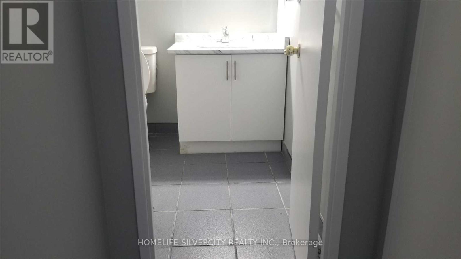 611 - 3577 Derry Road E, Mississauga, Ontario  L4T 1B3 - Photo 8 - W12606276